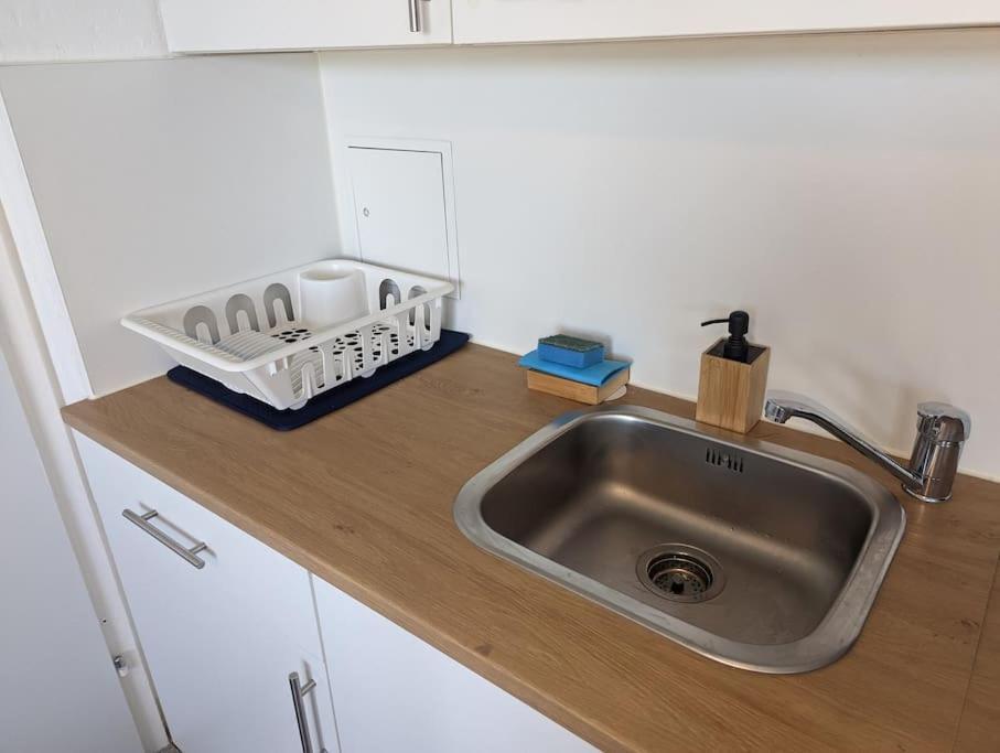Lovely Studio With Free Parking On Premisis Asten Екстер'єр фото